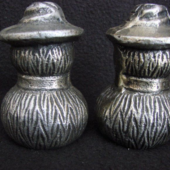 Snowmen Salt and Pepper Shakers ~ NWT ~ New In Box - Picture 4 of 6